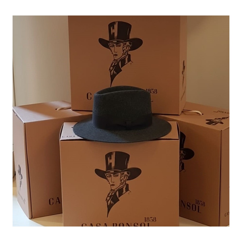 Grey felt hat Fernandez and Roche